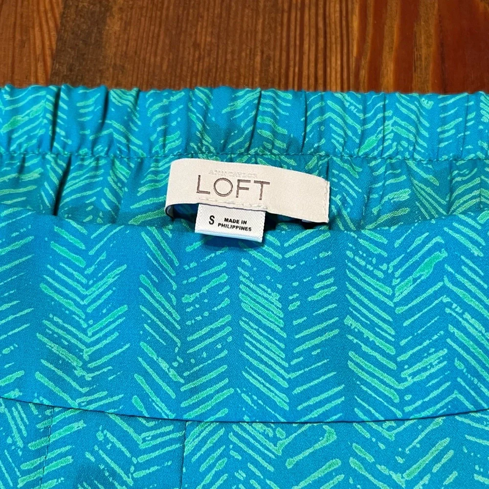 Loft Blue Printed Casual Shorts‎